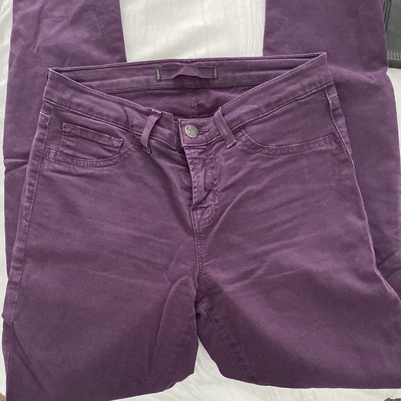 J brand. Purple denim. Skinny fit. Size 26. Worn lightly. Good condition - Picture 2 of 2